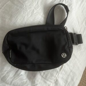 Lululemon Everywhere Belt Bag